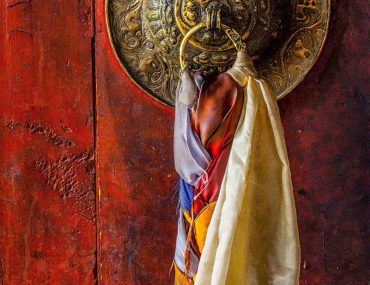 door-gate-handle-of-thiksey-gompa-tibetan-buddhist-TGCFJMK-scaled.jpg